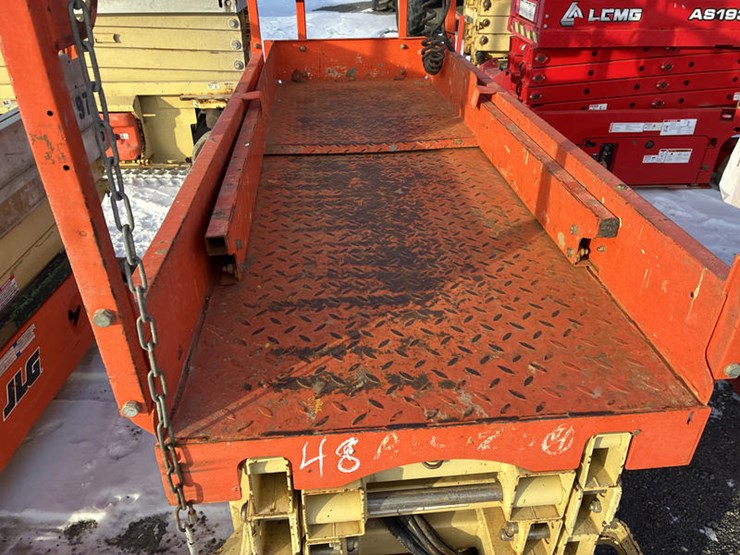 2016-jlg-1932es-image-5