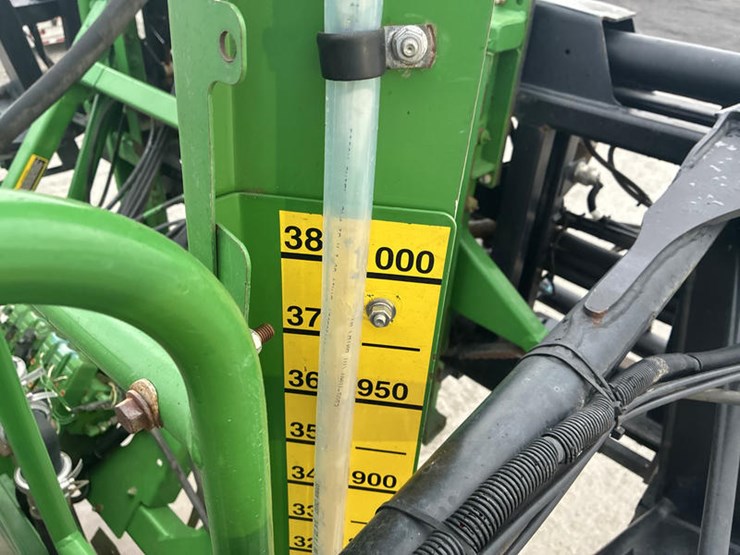 2011-john-deere-4830-image-71