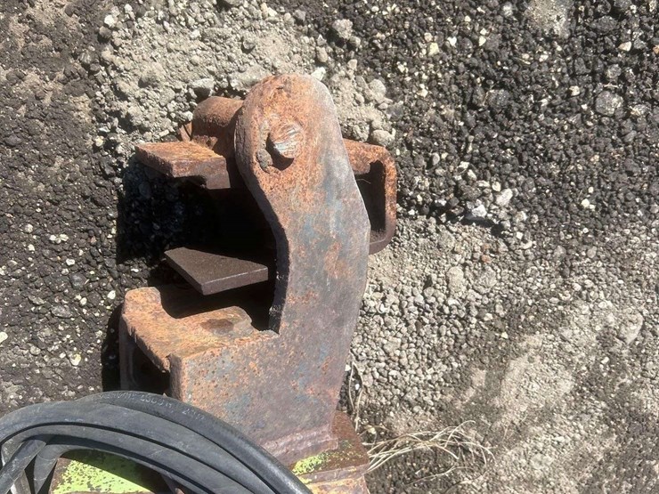 schulte-batwing-rotary-brush-cutter-tractor-attachment-image-7