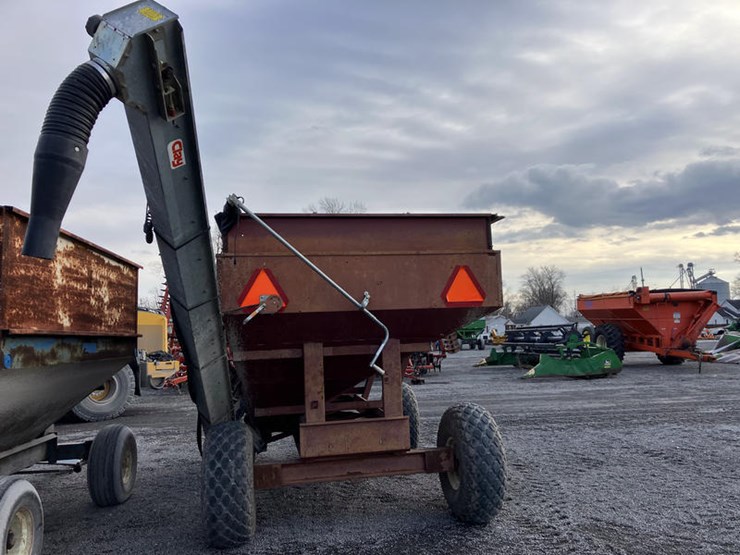 #5059-•-m&w-wagon-w/-hyd-conveyor-image-7