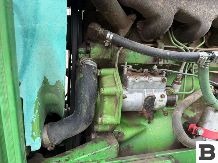 1983-john-deere-2350-image-55