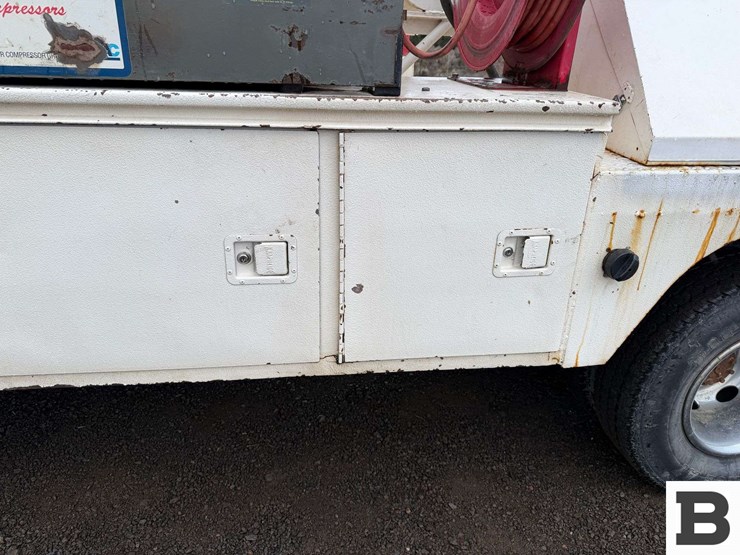 2001-dodge-ram-3500-image-18