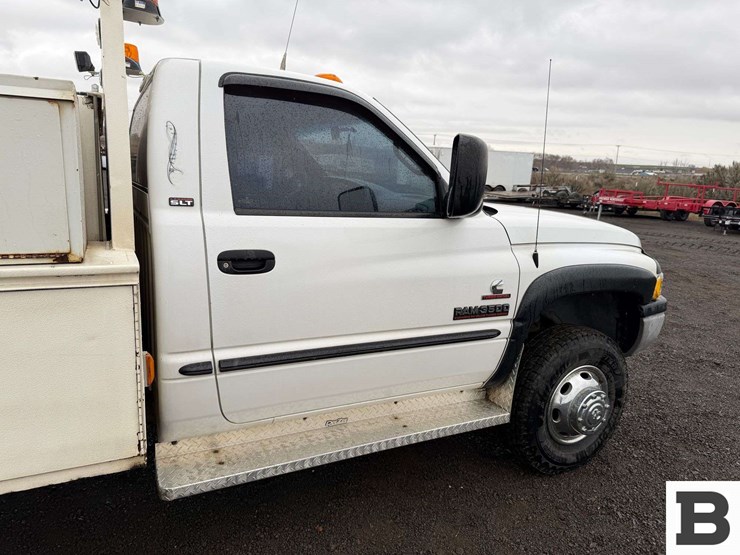 2001-dodge-ram-3500-image-32