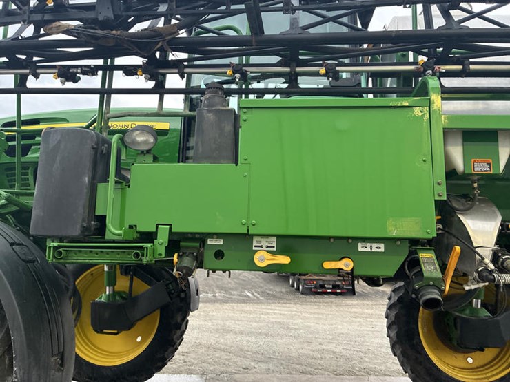 2011-john-deere-4830-image-40