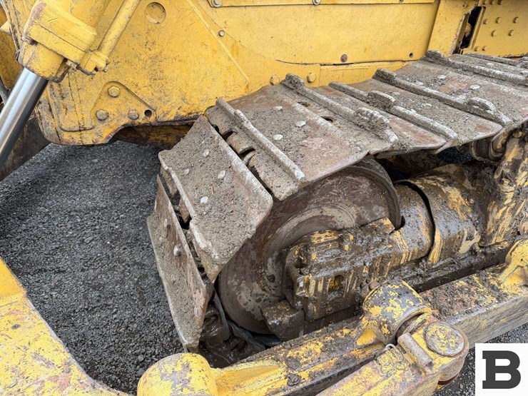 caterpillar-d6-image-16