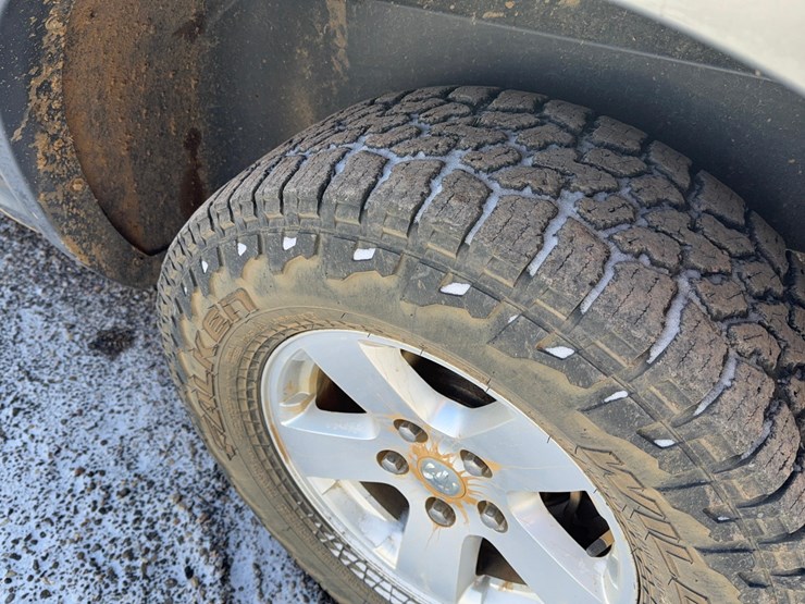 2012-dodge-1500-image-9