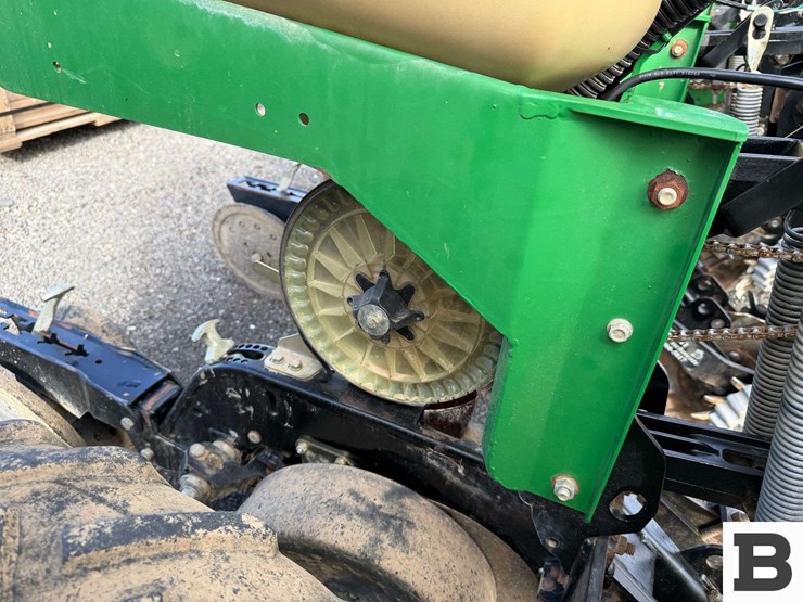 schlagel-mfg.-ripper,-implement-dolly,-great-plains-corn-planter-image-64