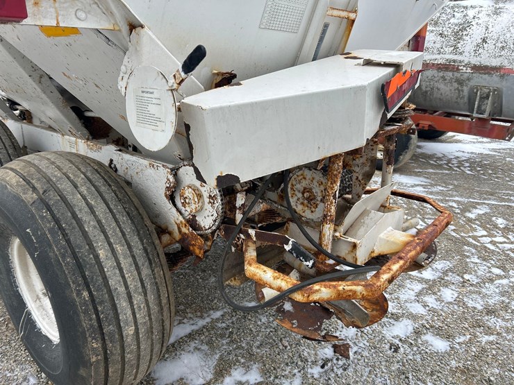 willmar-super-600-spreader-image-15