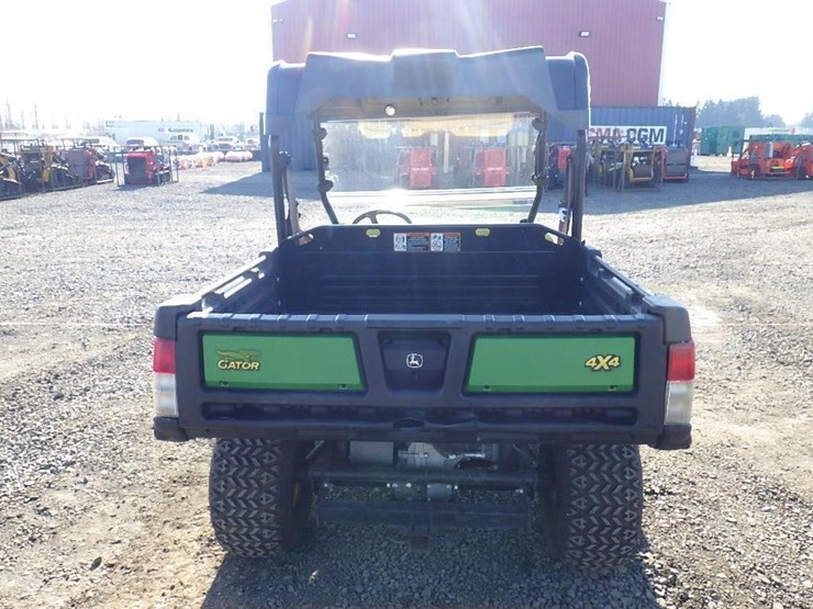 john-deere-gator-image-6