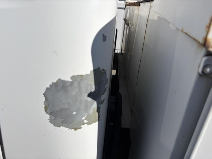 2011-chevrolet-2500-image-36