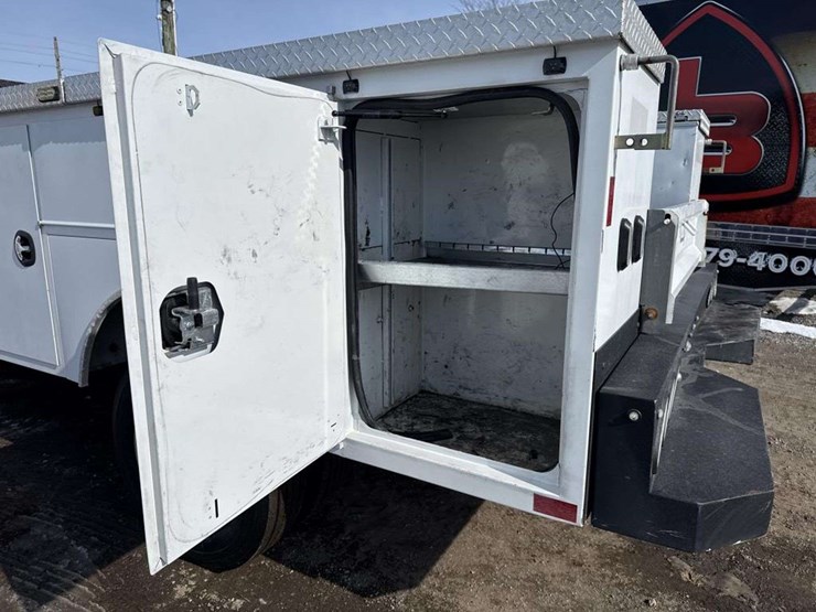 2021-dodge-ram-4500-image-24