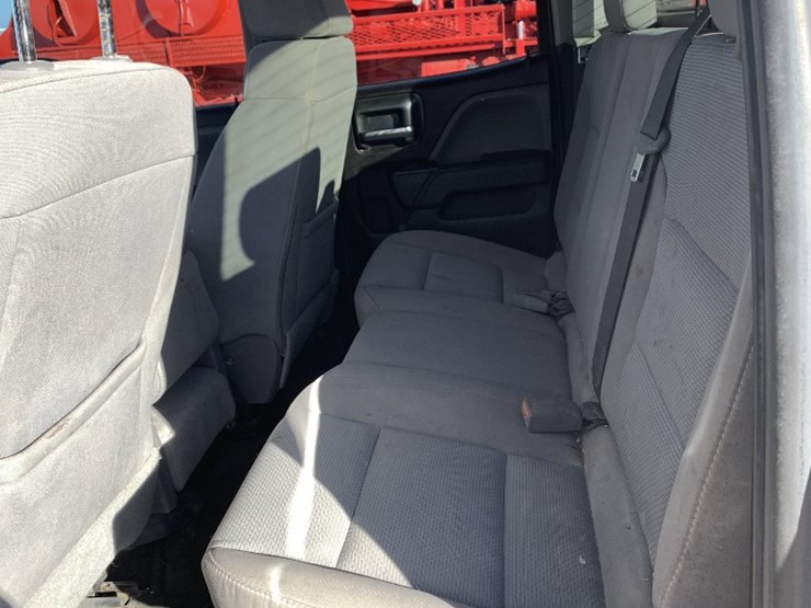 2018-chevrolet-silverado-1500-image-8