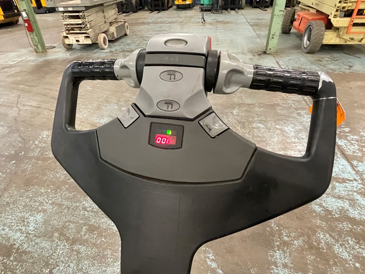 #231-•-toyota-ride-on-electric-pallet-jack-image-19