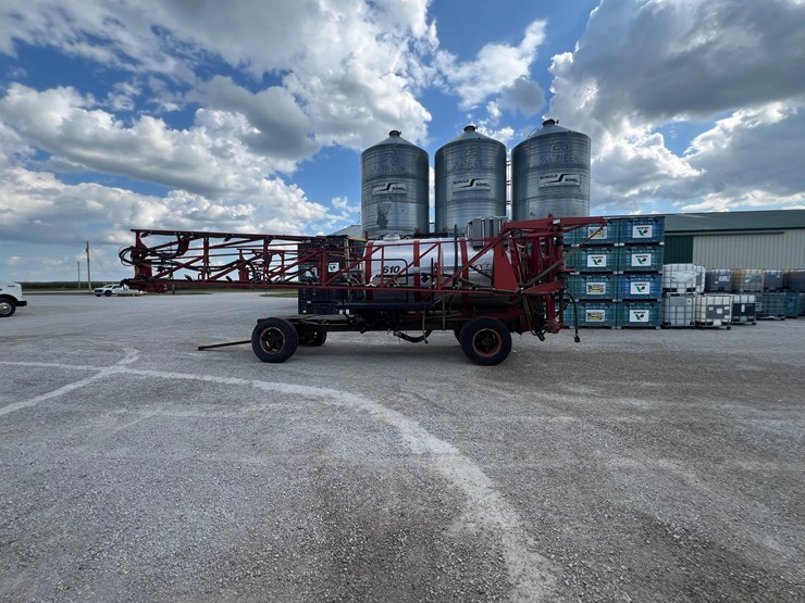 case-610-sprayer-system-2000-gallons-image-9