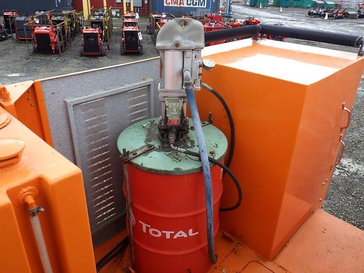 2004-ford-f650-image-12