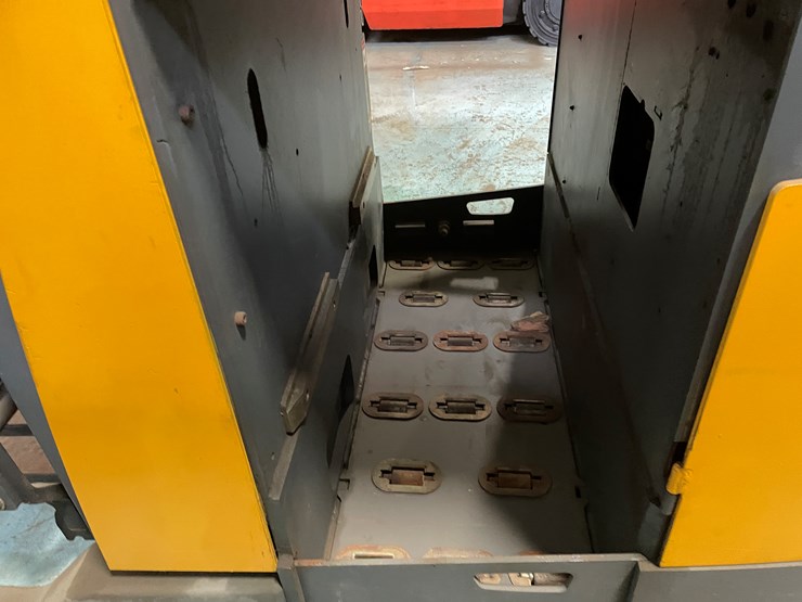 #224-•-jungheinrich-ride-on-electric-reach-truck-image-12