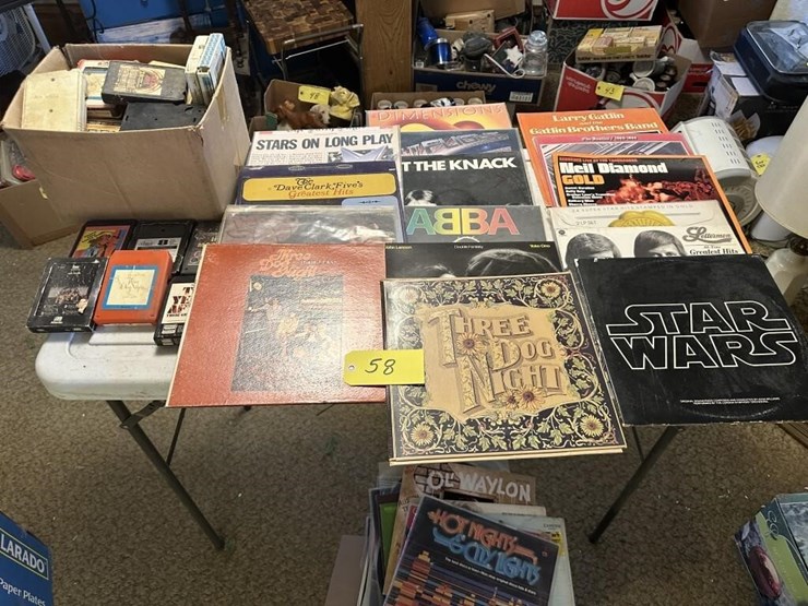 vintage-albums-&-tapes-image-1