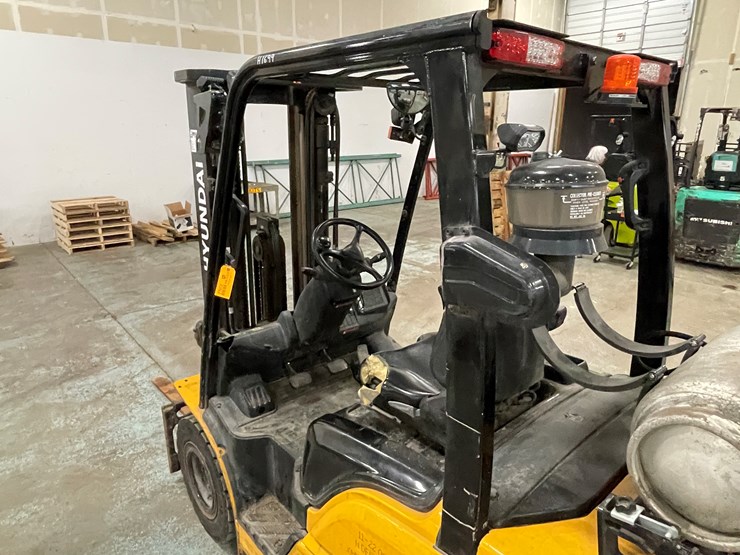 2021-hyundai-25l-9a-image-17