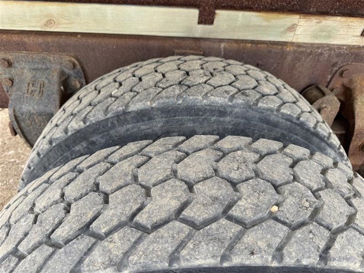 1985-ford-ltl9000-image-55