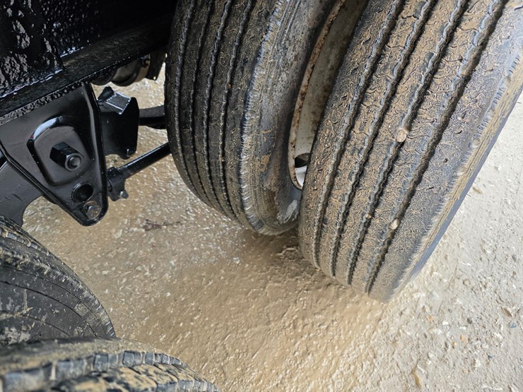 freshly-refurbished!-2016-kbh-fertilizer-tender-trailer---isuzu-diesel-image-19