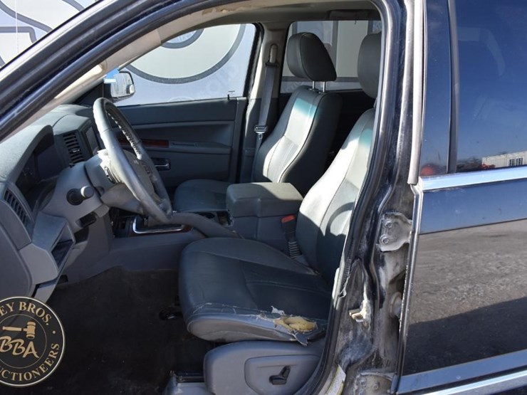 2005-jeep-grand-cherokee-limited-image-19