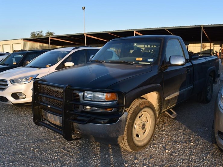 2000-gmc-1500-image-1