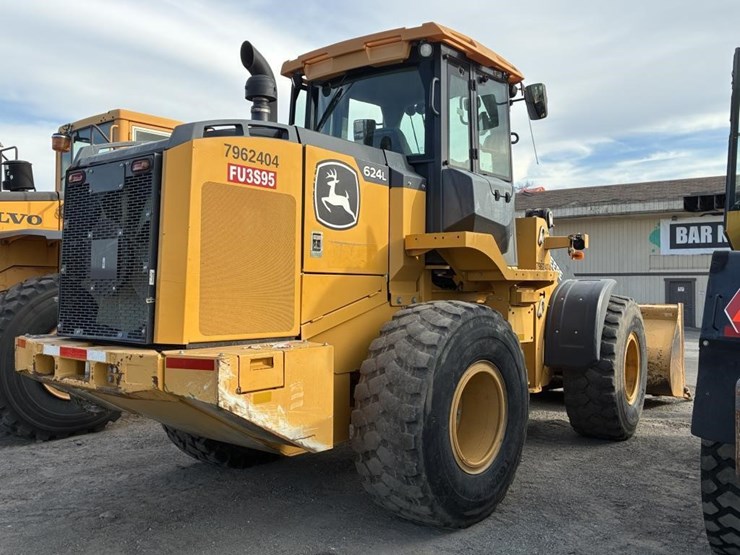 2019-deere-624l-image-3