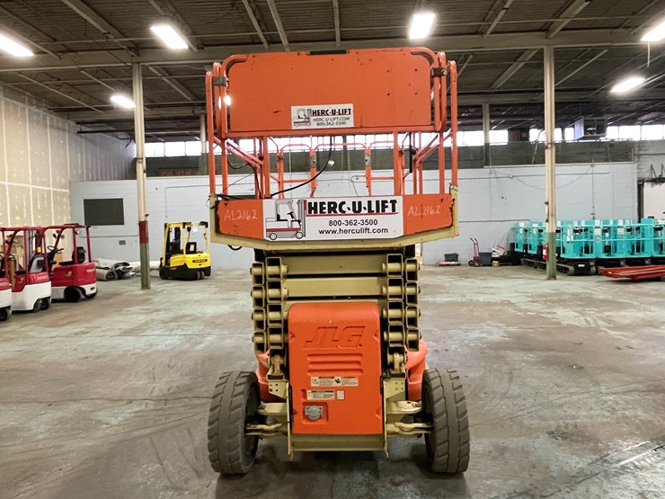 2012-jlg-4069le-image-2