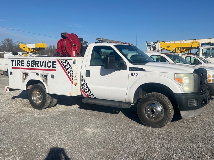 2011-ford-f350-image-1