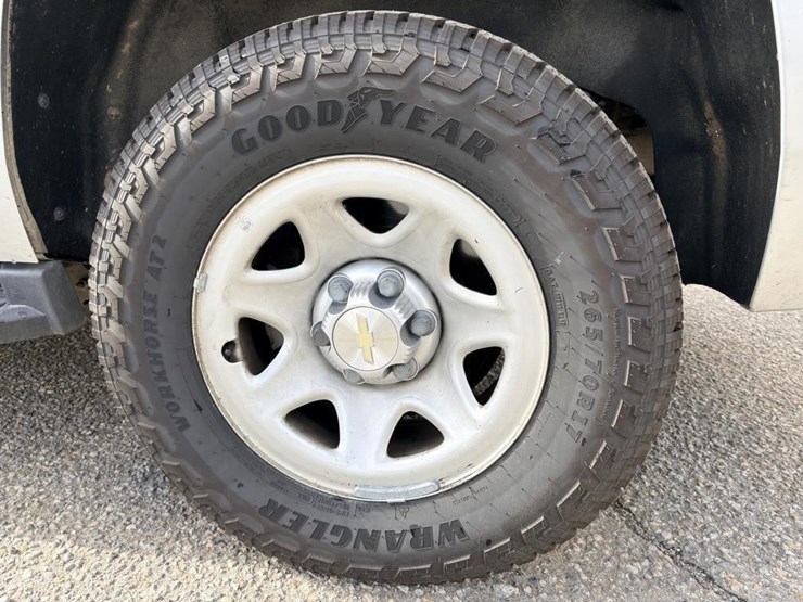 2019-chevrolet-tahoe-image-5