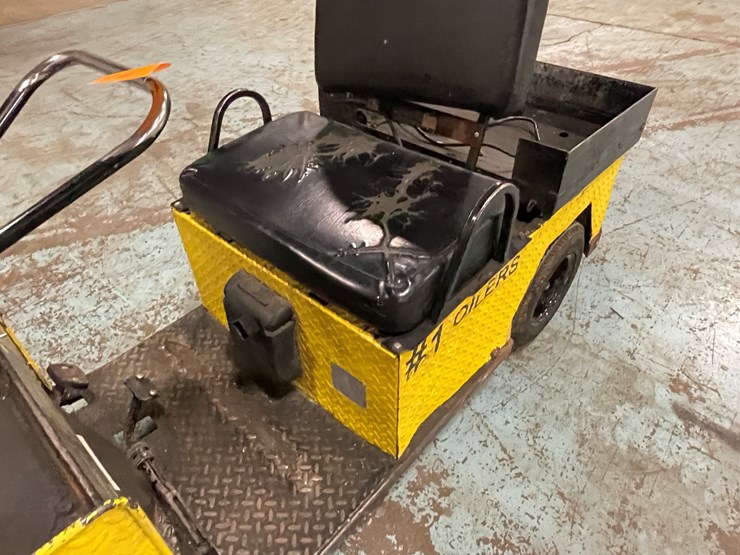 #192-•-textron-e-z-go-electric-warehouse-vehicle-image-9