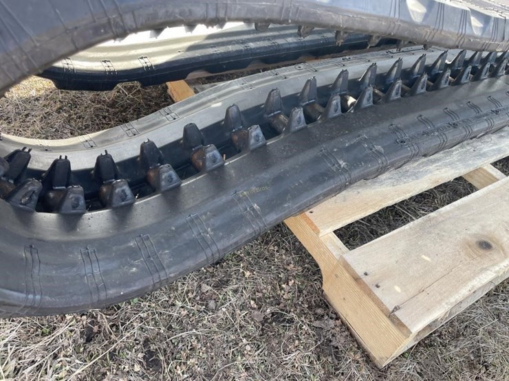 kubota-svl65-image-3