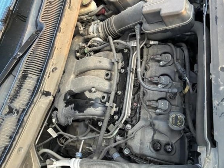 2016-ford-explorer-image-7