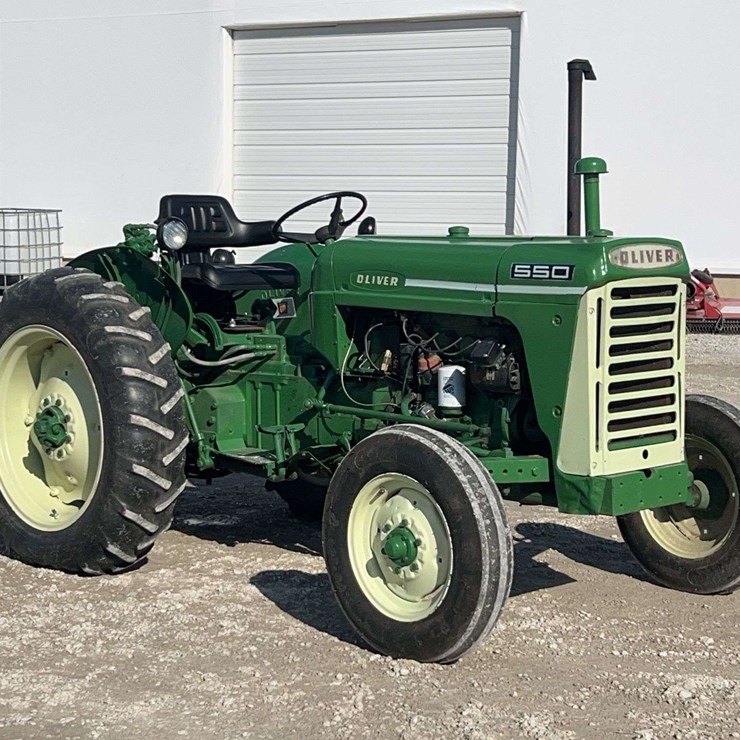 OLIVER 550