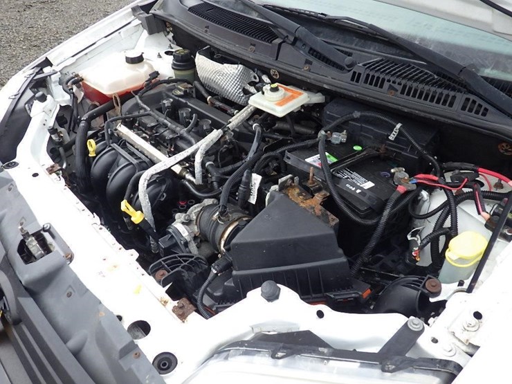 2013-ford-transit-image-10