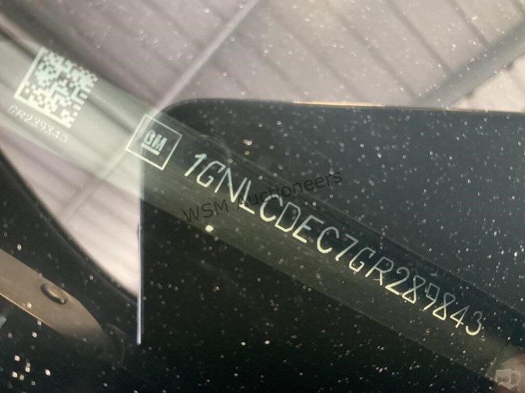 2016-chevrolet-tahoe-image-14