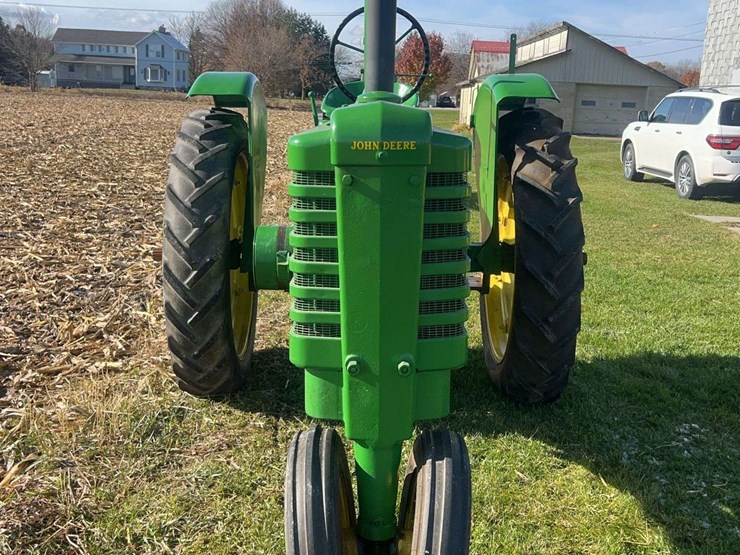 john-deere-model-b-image-8