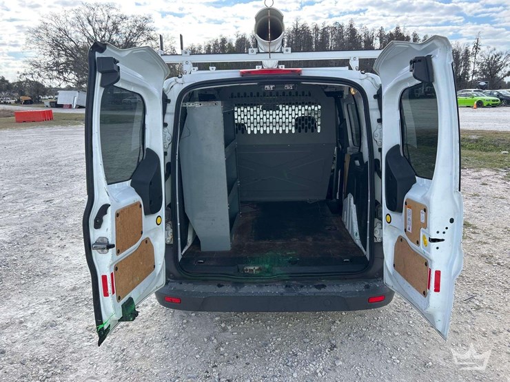 2015-ford-transit-connect-image-21
