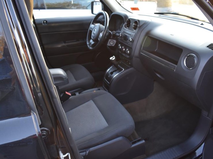 2016-jeep-patriot-image-14