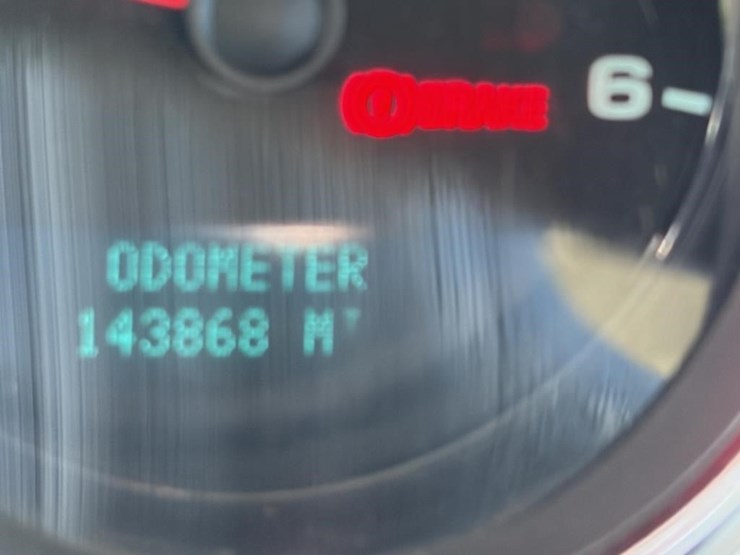 2012-chevrolet-2500-image-11