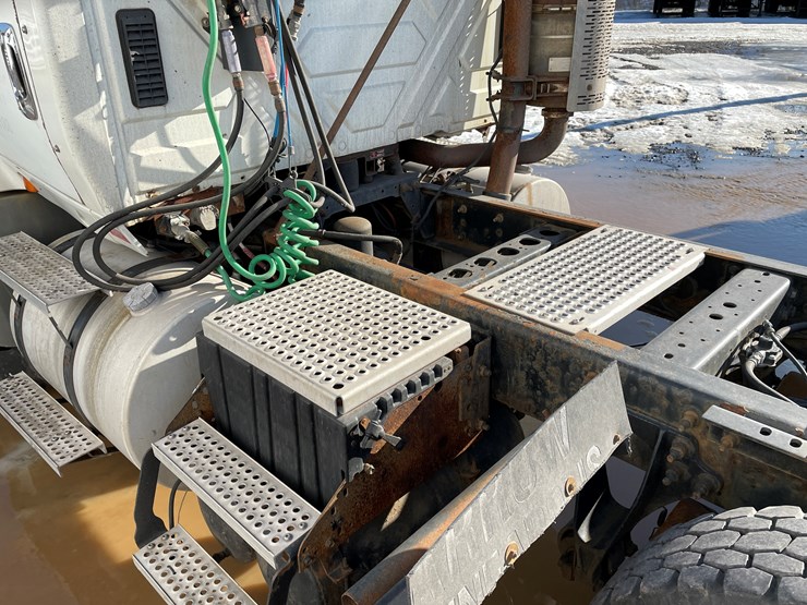 2012-international-prostar-image-19