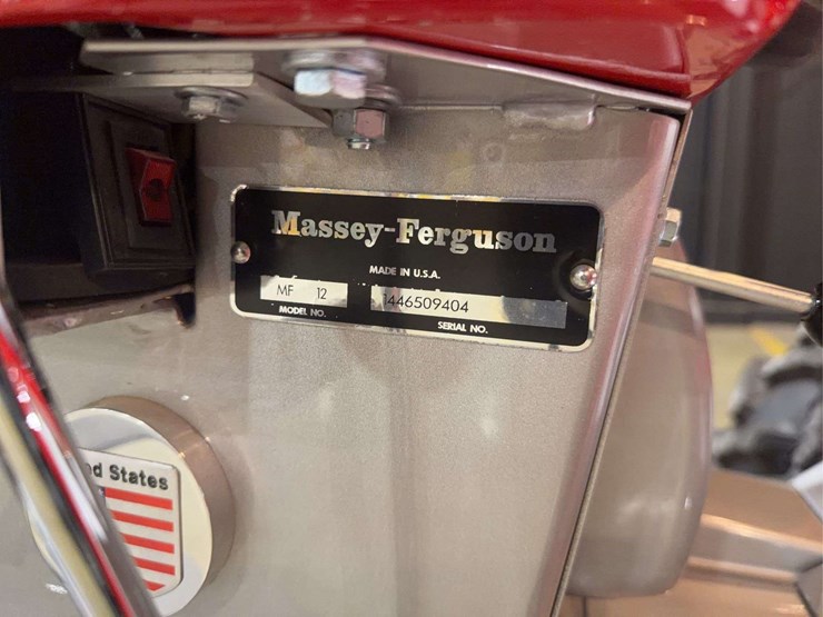 massey-ferguson-1100-image-36