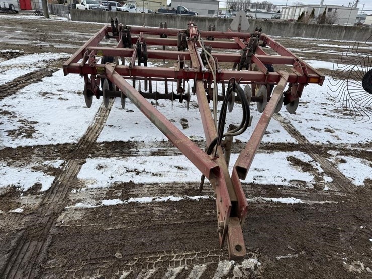 international-10-image-4