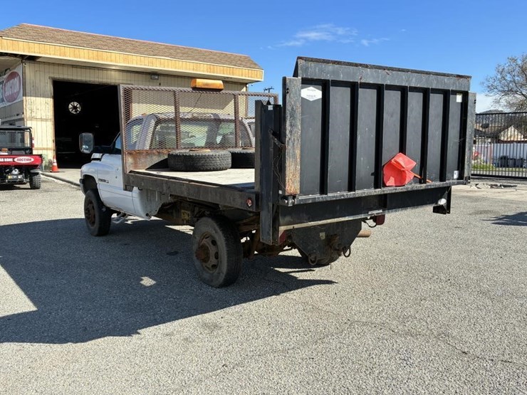 2001-dodge-ram-3500-image-4