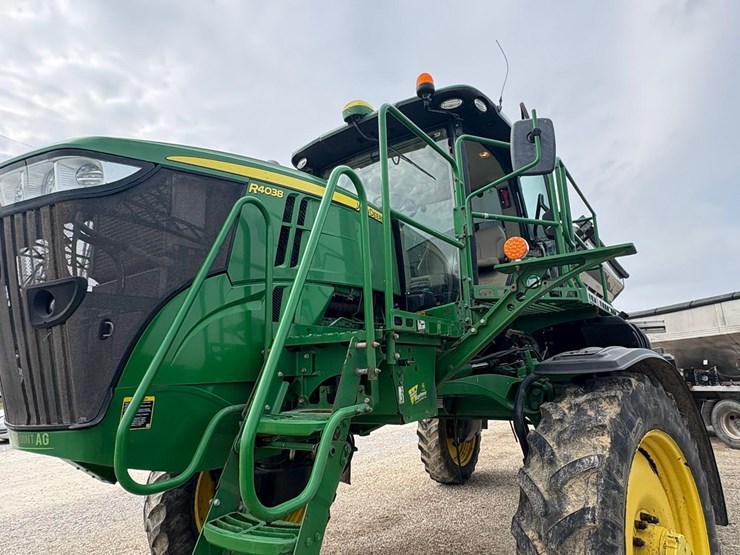 2019-john-deere-r-image-6