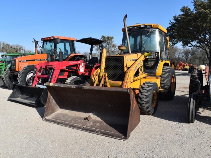 john-deere-310d-image-1