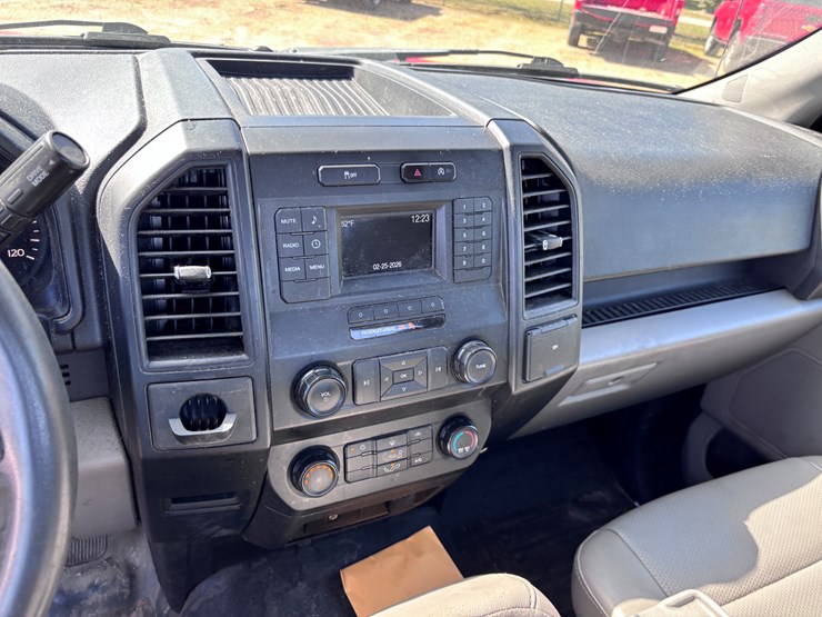 2019-ford-f150-xl-image-8