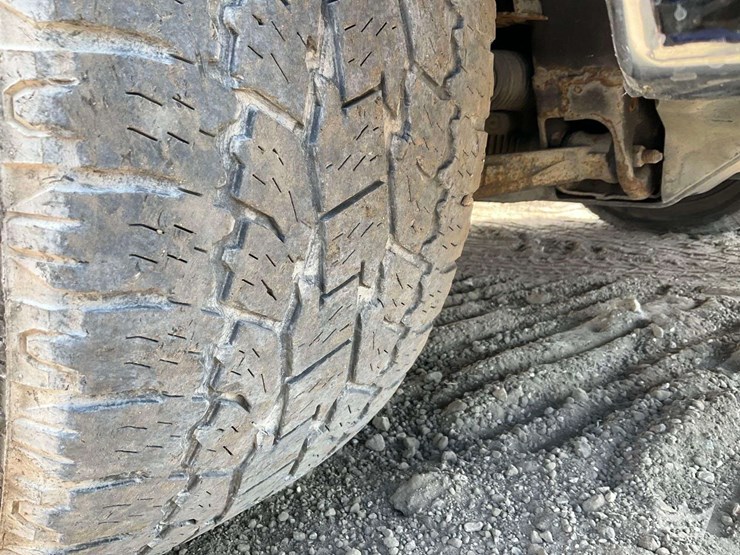 2014-gmc-sierra-1500-image-33