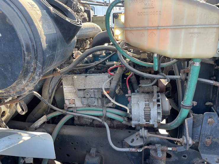 #1455-•-1998-international-box-truck-**-non-runner**-(has-mn-title)-image-14