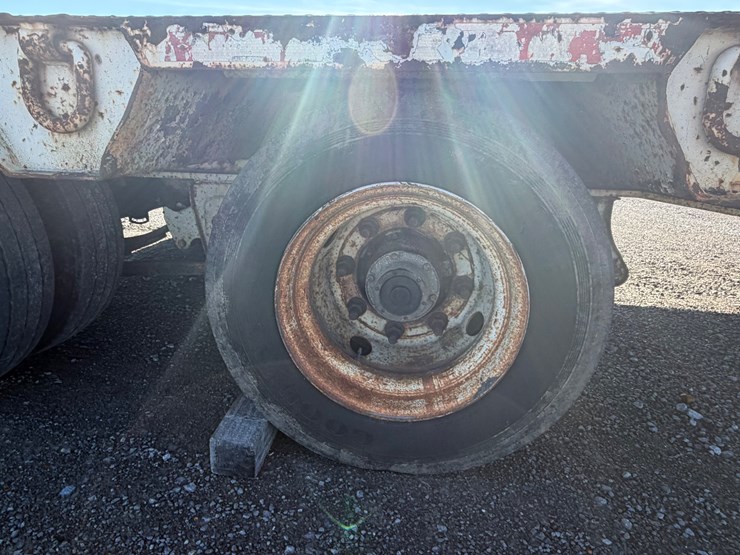 #30964-•-2004-ferree-lt-35t-tandem-axle-lowboy-trailer-image-6